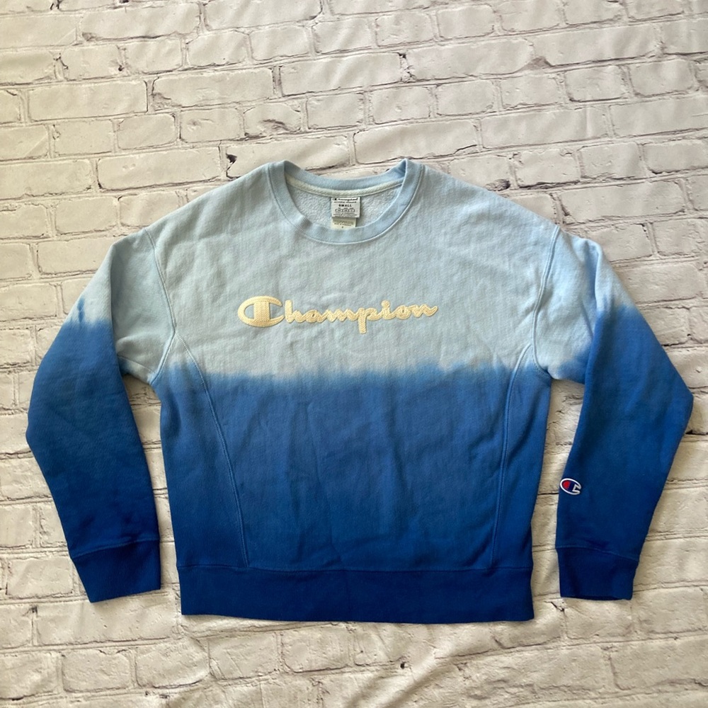 Champion Light and Dark Blue Crew Neck Sweatshirt